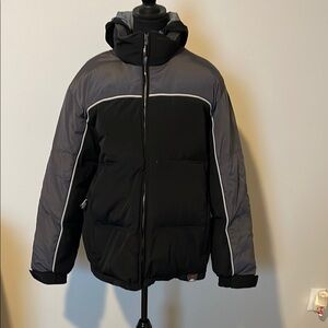 Black and Gray Puffer Jacket zero x posur warm
